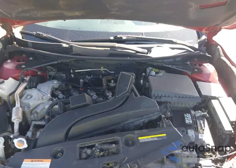 2015 Nissan Altima 2.5 Sv z USA, uszkodzony, nr VIN 1N4AL3AP5FC585471